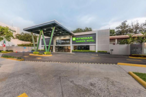 Гостиница Wyndham Garden Guadalajara Expo  Гвадалахара